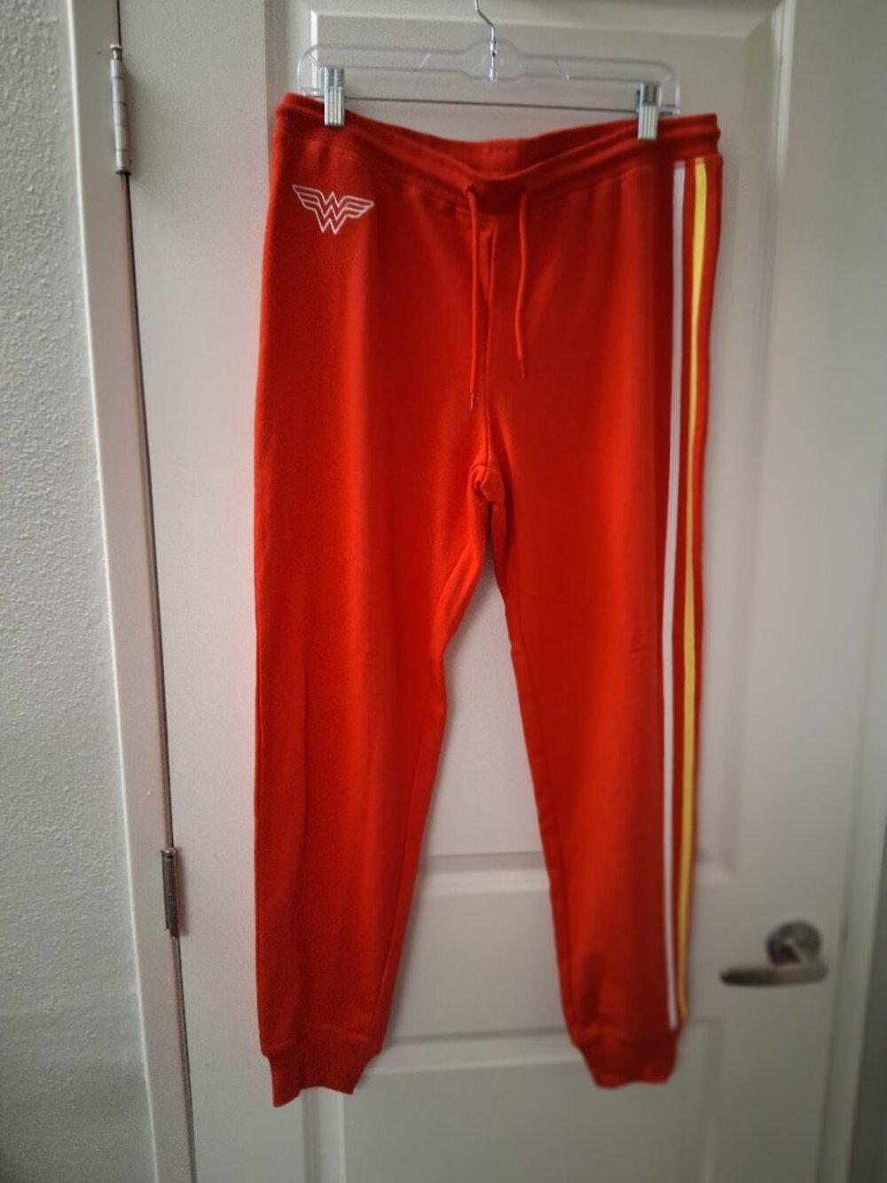 Wonder Woman Red Athletic Jogger Sweatpants Stripped SZ L
